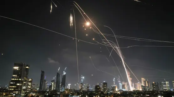مسؤول أميركي يتوقع استمرار المواجهة بين إيران وإسرائيل أسبوعا