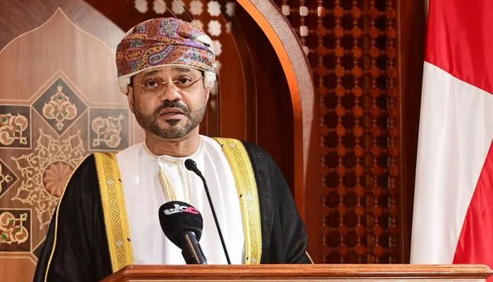 سلطنة عمان تكثف حراكها الدبلوماسي لاحتواء التصعيد بالمنطقة