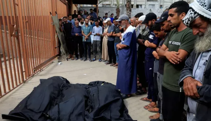 60 شهيدا ومئات المصابين بمجزرة مساعدات جديدة في خان يونس
