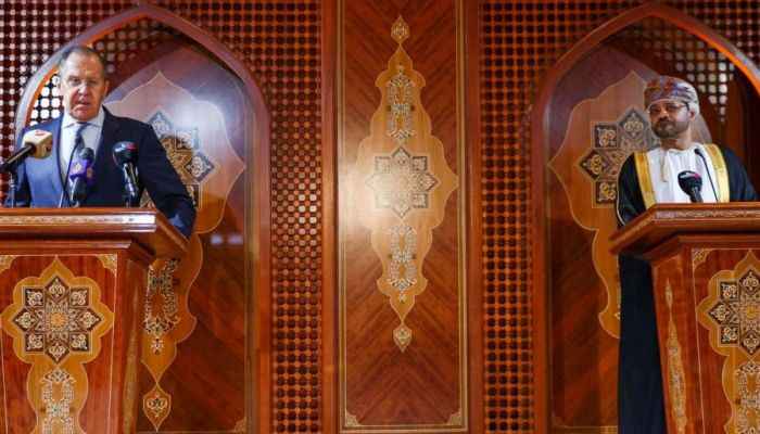 سلطنة عمان وروسيا تطالبان بوقف الحرب بين إيران والاحتلال الصهيوني