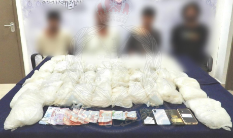 القبض على 4 أفغان بمطرح أثناء تهريبهم 45 كجم هيروين
