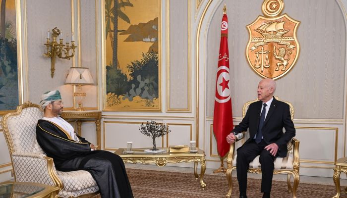 الرئيس التونسي يقدر الدور البنّاء لسلطنة عُمان في دعم استقرار المنطقة