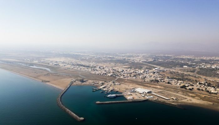 360,556 طنًّا إجمالي الصادرات والواردات بميناء شناص في النصف الأول من 2025