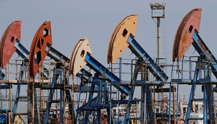تراجعُ أسعار النفط مع رفع 'أوبك+' الإنتاج في أغسطس المقبل