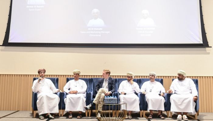 وزارة النقل والاتصالات وتقنية المعلومات تدشن مشروع برنامج  'مسرعات الفضاء'