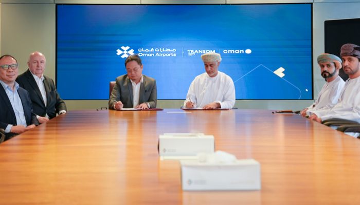توقيع مذكرة تفاهم لاستكشاف فرص تطوير الأراضي المرتبطة بمطار مسقط الدولي