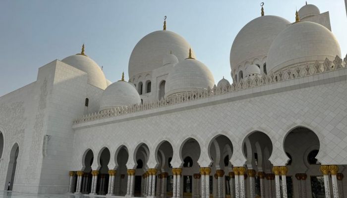 أبوظبي.. ملاذ سياحي فاخر للأسر والعائلات في الصيف