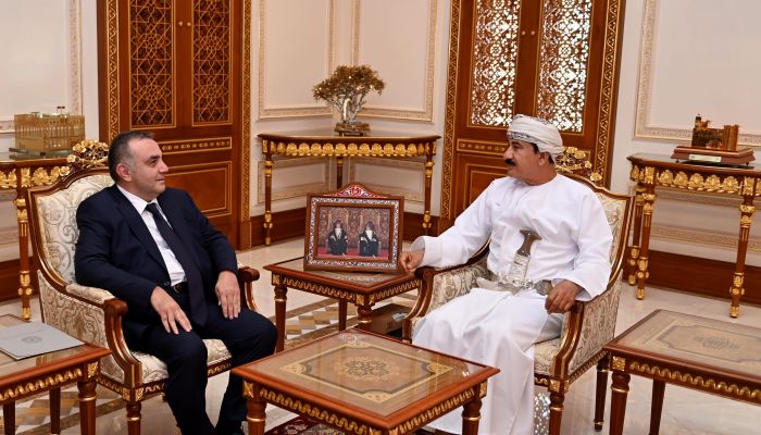 وزير المكتب السلطاني يستقبل سفيري لبنان وأذربيجان