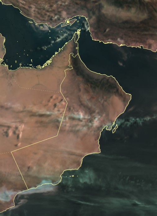 الطقس: أجواء غائمة وأمطار متفرقة على عدة مناطق