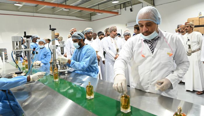 افتتاح مصنع ضخم للعطور والبخور في مدينة ريسوت الصناعية