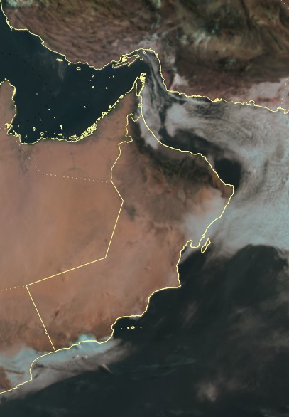 اليوم: أجواء غائمة ورذاذ في ظفار.. وأمطار متفرقة على جبال الحجر