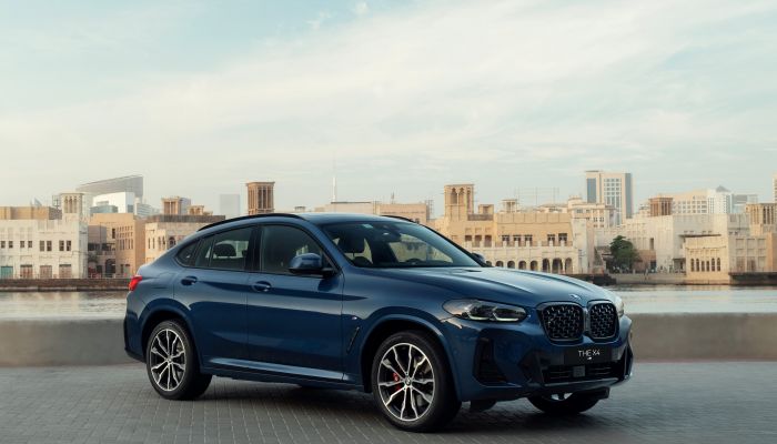 BMW X4 سيارة تجمع بين الكوبيه والسيارات الرياضية متعددة الاستخدامات