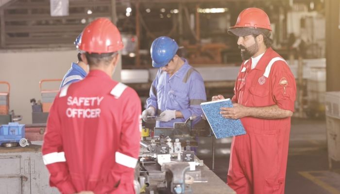 توظيف 12 ألفًا و936 مواطنًا في النصف الأول من العام الجاري للقطاعين الحكومي والخاص