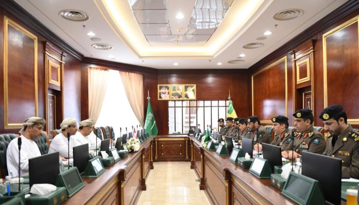 بحث التعاون المشترك في مجال الدفاع المدني بين سلطنة عُمان والسعودية