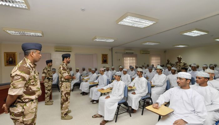 سلاح الجو السُّلطاني العُماني يبدأ إجراءات التوظيف للضباط المرشحين الطيارين والجويين