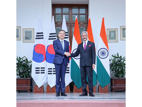 EAM Jaishankar meets new South Korean FM, vows deeper cooperation