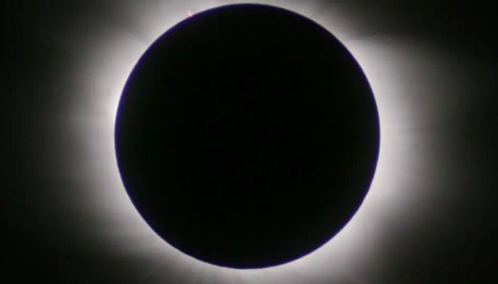 خسوف كلي نادر للقمر بسماء الخليج في 7 سبتمبر