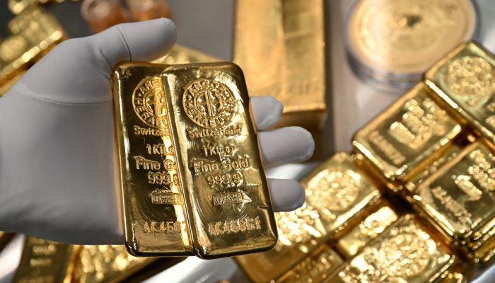 الذهب يتراجع إلى أدنى مستوى في 3 أسابيع