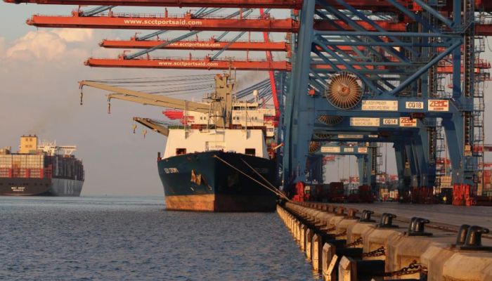 أبرزها اللؤلؤ والأحجار الكريمة.. صادرات مصر إلى الإمارات ترتفع 153%