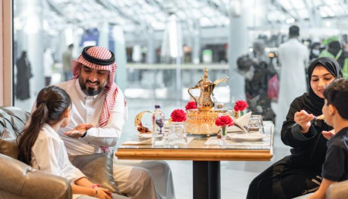 ربعها على الطعام والشراب.. السعوديون ينفقون 13 مليار ريال في الأسبوع