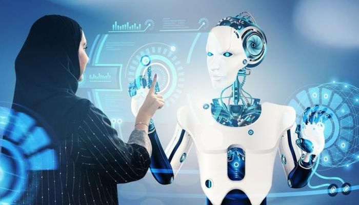 محافظتا ظفار وجنوب الباطنة تحقّقان تقدّمًا في رقمنة الخدمات الحكومية