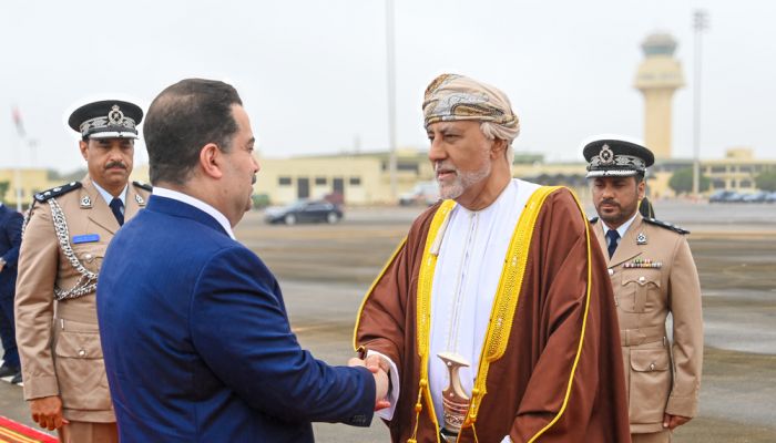رئيسُ الوزراء العراقي يغادر البلاد