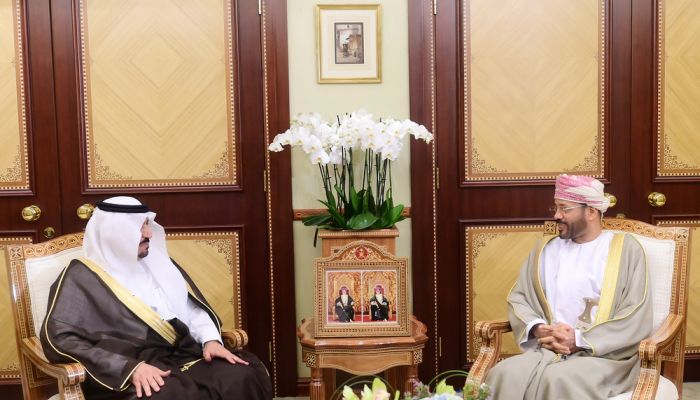 جلالة السُّلطان المعظم يتلقّى رسالةً خطيّةً من ولي العهد السعودي