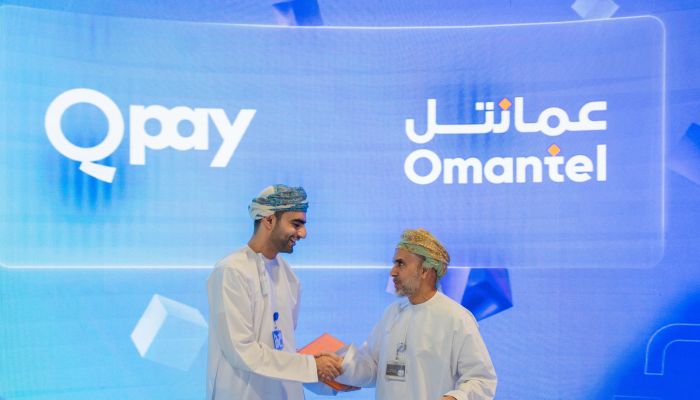 "تطبيق كيو” و”عمانتل” توقعان اتفاقية شراكة استراتيجية لتعزيز حلول الدفع الرقمية في سلطنة عُمان*