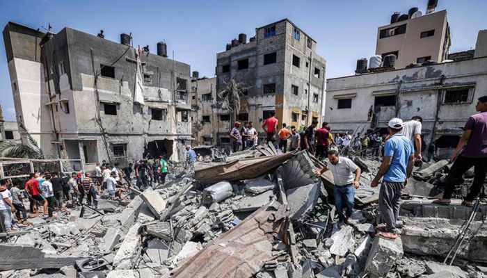 استشهاد 11 فلسطينيًّا بقصف جيش الاحتلال الإسرائيلي على قطاع غزة