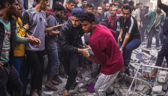 ارتفاع عدد ضحايا غزة إلى 228 ألفاً و815 ونزوح عكسي في القطاع