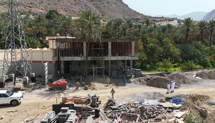 إنجاز عدد من المشاريع الخدمية في ولايات وادي بني خالد وبدية وسناو