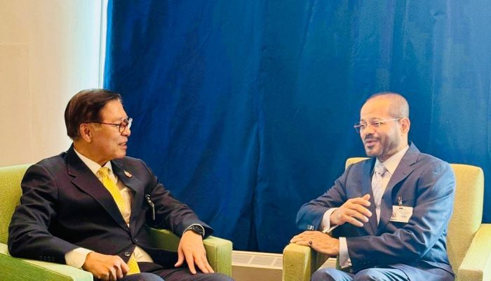 وزير الخارجية يبحث مع عددٍ من نظرائه تعزيز مجالات التعاون المشترك