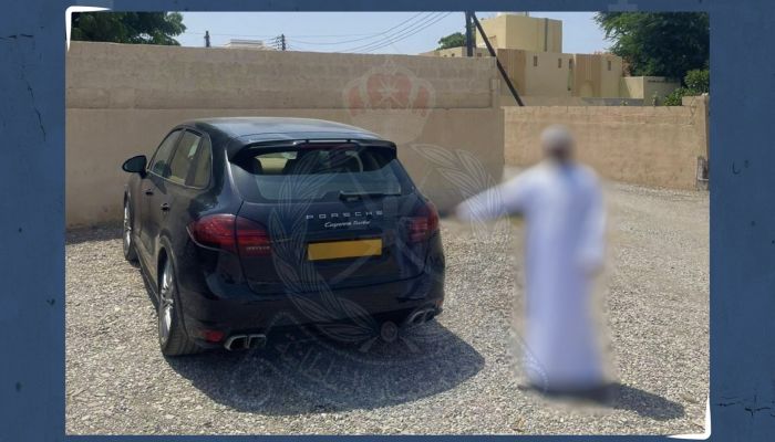 القبض على شخص سرق مركبة ومبالغ مالية بالسويق