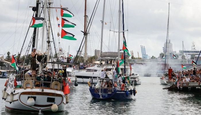 الجيش الإسرائيلي يعترض 13 قاربًا من أسطول الصمود العالمي