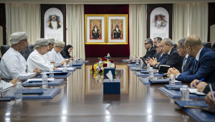 وزير الاقتصاد يبحث سبل التعاون الاقتصادي مع وزير الاقتصاد الأذربيجاني