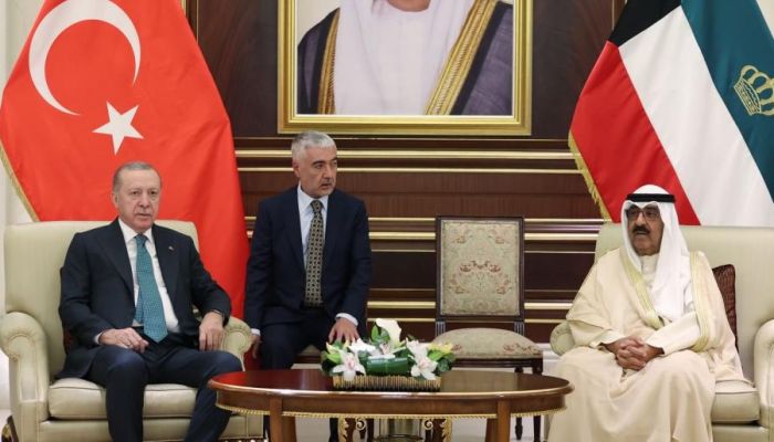 الرئيس التركي يصل الكويت ضمن جولته خليجية
