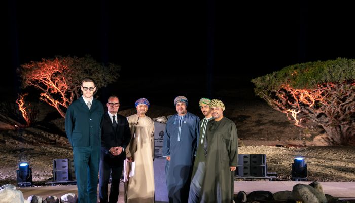 " أمواج " تضع حجر الأساس لمركز الزوار و" مصنع " في محمية وادي دوكة لأشجار اللبان بولاية ثمريت