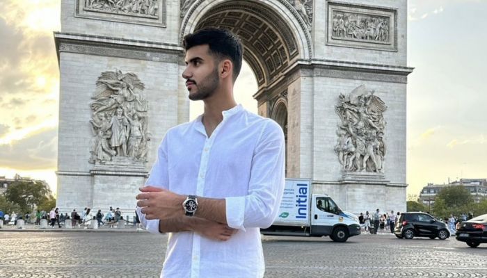 دروس من قلب باريس: نصائح حمد العمري للرحالة الطموح (عبر بودكاست أثر)