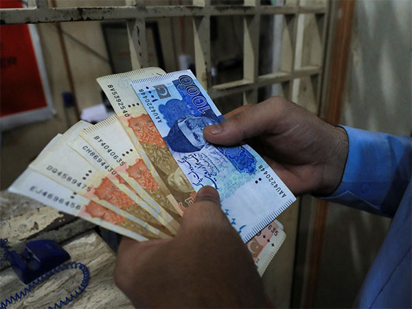 Pakistan’s economic strain deepens amid debt, trade imbalances