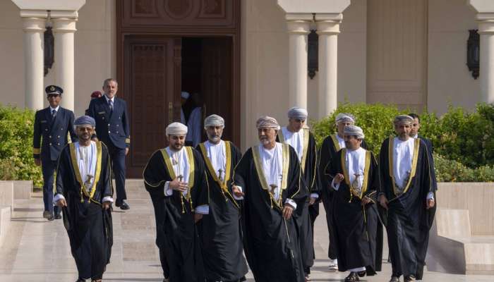 Sayyid Shihab, Sayyid Theyazin leave for Qatar to offer condolences