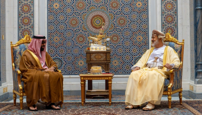 تفاصيل زيارة نائب حاكم أبوظبي إلى سلطنة عُمان ولقائه جلالةَ السُّلطان